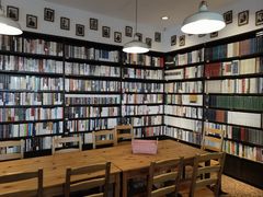 -晓风书屋(浙大紫金港店)