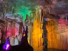 -泰安地下龙宫景区