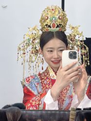 -唯一旅拍·颂当代影像艺术中心(上城店)