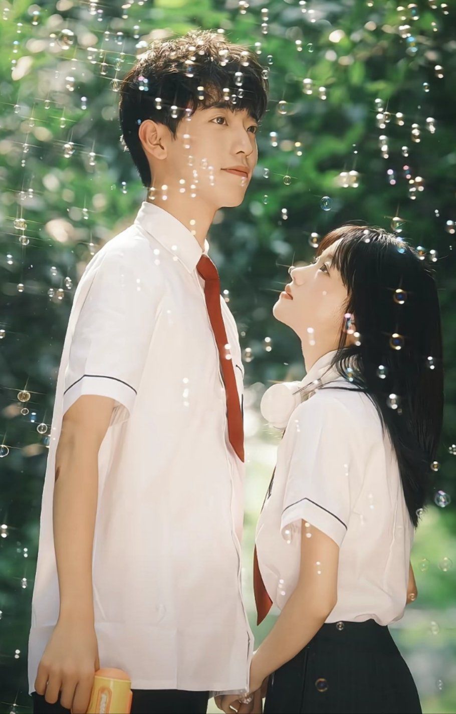 超级好看的校园情侣写真  喜欢的快来呀来呀～#情侣写真拍照姿势