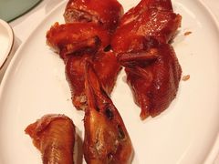 港式烤乳鸭-东富酒家(龙湖西溪天街店)