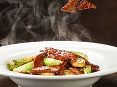 菜梗炒猪肝-菲乐餐厅(三十年经营·湖滨路店)