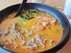 中华辣味拉面-新一番三文鱼寿司(红城湖店)