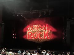 -交通银行前滩31演艺中心