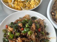 -丹水桥地锅鱼·翘嘴鲌·地方特色全鱼宴(丹江口大坝店)