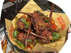 -威记烧嘢·南宁烧烤·超级生牛(绿地店)