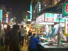 -六合夜市