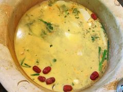 -抚仙湖生态石锅鱼野生菌(告庄店)