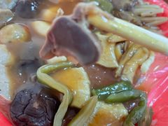 -灵山卢梅燕粉店