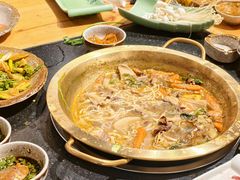 -顶顶汤火牛排火锅·经典铜锅涮肉