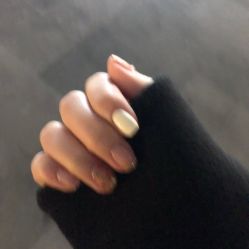 -雪奈传统美甲美睫