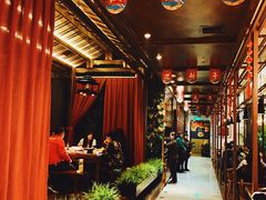 -阿瓦山寨·湘菜现炒·剁椒鱼头王(咸阳总店)