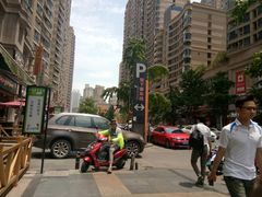 -曼哈顿商业广场(升龙广场店)