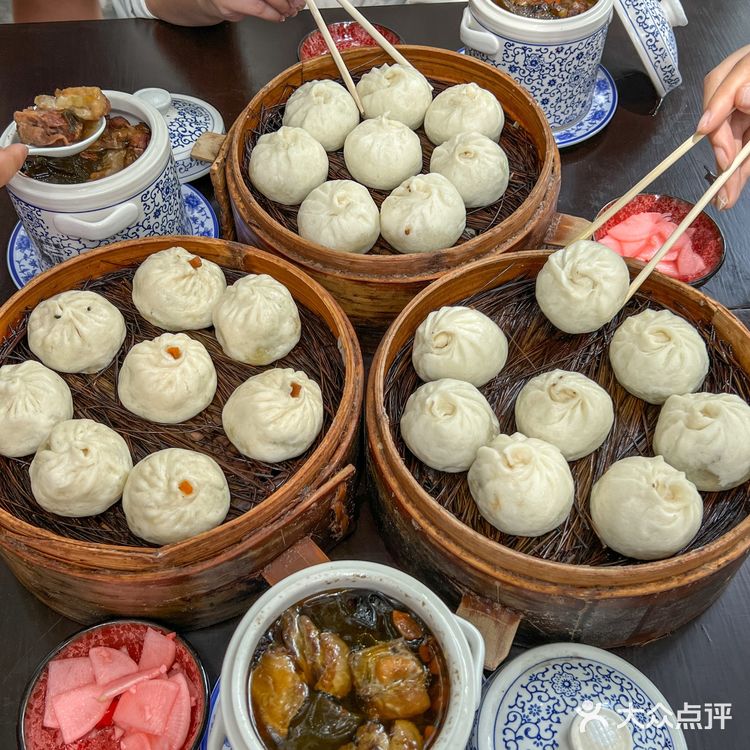 专门开车来玉林路吃的包子。。。值得我N刷!!