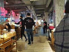 大堂-么肆烤肉·中式自助·烤肉大排档(街道口季佳PAI店)