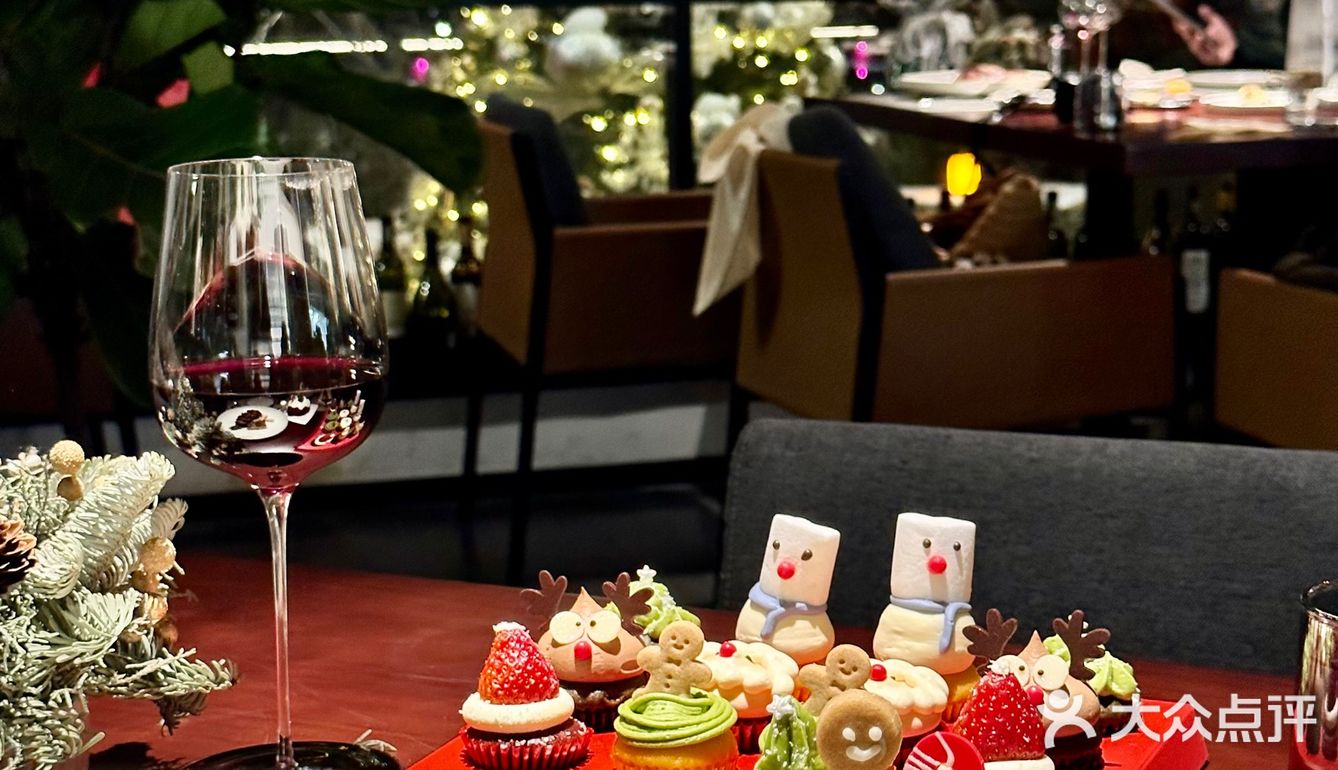 圣诞小蛋糕把气氛拉满了🎄🎅🏻🧁