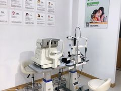 -何氏眼科视光中心·眼镜·配镜(汇泉东路店)