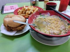 猪扒包-胜利茶餐室