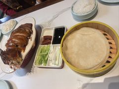 -梅利汴京烤鸭•开封豫菜地标店(东大街店)