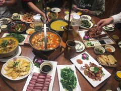 -老滇山寨•云南特色菜•地方菜•民族风情歌舞表演(金碧店)