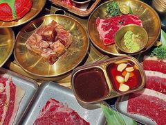 -何发发和牛烧肉·鳗鱼榴莲放题自助(乐峰广场店)