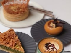 -潮一不贰·法式甜品·生日蛋糕·西式简餐(外滩店)