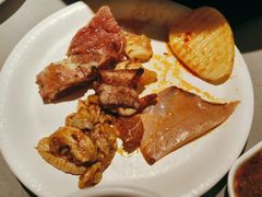 -山焱·炭火自助烤肉(周浦万达店)