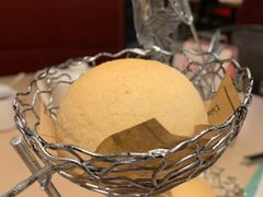 霸王酥皮叉烧包-避风塘(宝山万达店)