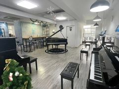 -梅纳·钢琴声乐架子鼓Mena Music(双井店)