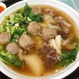 那家很火的老小区牛肉粉竟然搬到了这