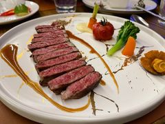 澳洲和牛西冷牛排（M6）-Golden Lily河内巴黎法越料理餐厅(建国西路店)