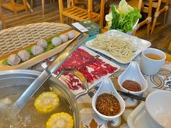 吊龙伴-普宁潮汕牛肉火锅(新香洲店)