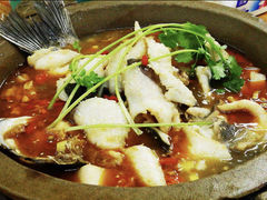 石锅大头鱼-和味坊湘菜馆(鹏怡苑店)