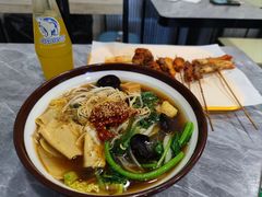 -老好吃清真麻辣烫