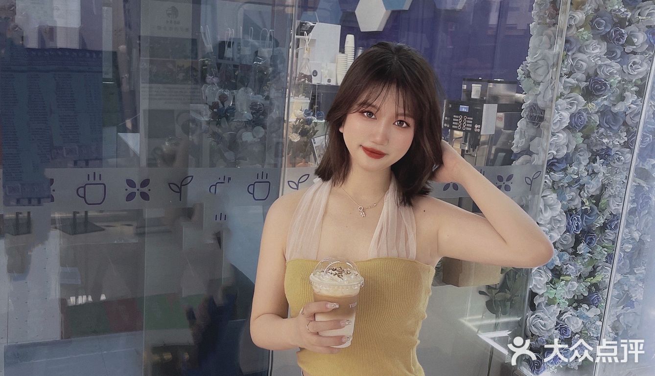 29r把今日份浪漫打包带到车里💐