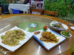 -聚鲜阁海鲜美食城(香水湾店)