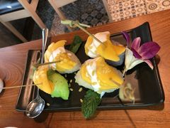 -Chom Cafe and Restaurant