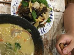 -十面欢腾·海鲜面·台式Bistro(长乐路店)