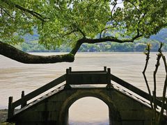 -严子陵钓台(富春江小三峡)