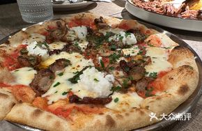 Fruitwood Roasted Chicken Pizza