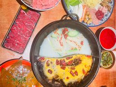 -周小明火锅(黑金冠社区店)