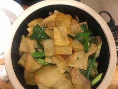 -霄汉牛三鲜湖北砂锅菜(万松园2店)