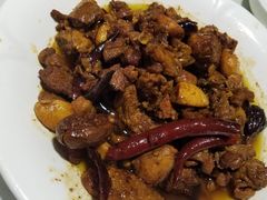 传统黄焖鸡-朱家小厨(红塔西路店)