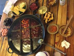 -岗上渣渣老火锅(两路口店)