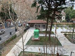 -穹六人间 people 6(岳阳路店)
