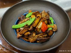 -广州中心皇冠假日酒店·百粤楼