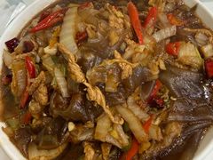 酸包菜肉丝炒粉皮-小山东羊肉汤馆(同济新村店)