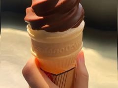 甜品站巧克力口味脆皮圆筒-麦当劳(朝阳北路店)