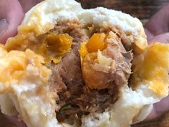 咸蛋黄超人包-老陶包子铺(南大西南村店)