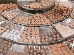 -Laderach 莱德拉(上海环贸iapm店)